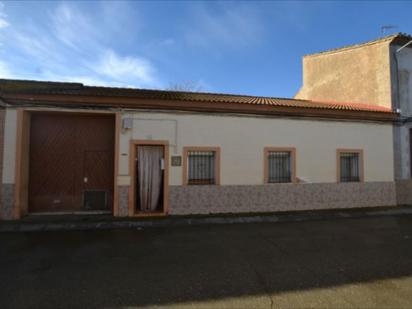 Vista exterior de Casa adosada en venda en Boquiñeni amb Terrassa