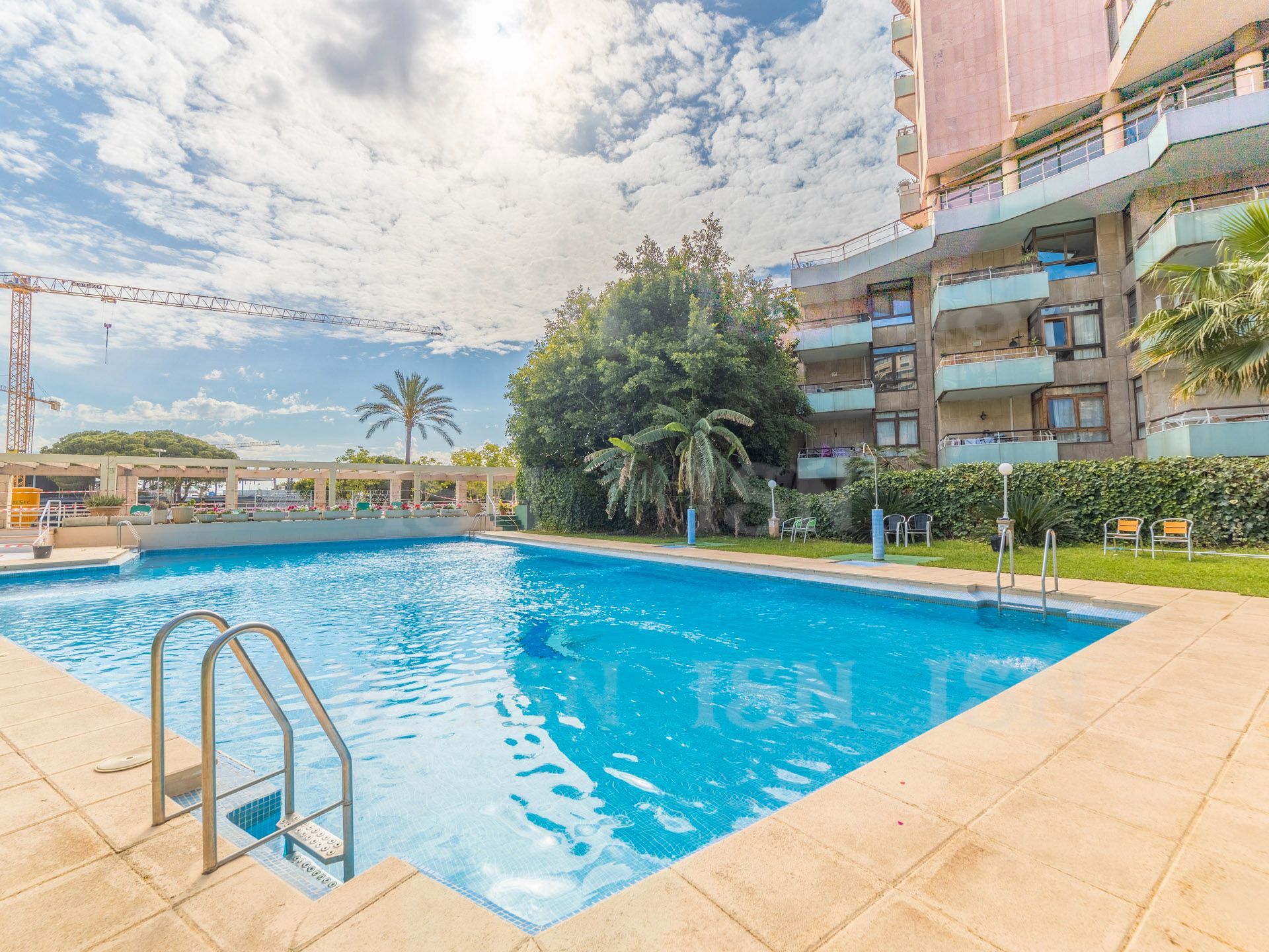 Swimming pool of Flat for sale in  Palma de Mallorca  with Air Conditioner, Heating and Private garden