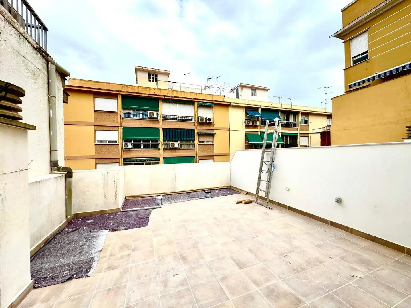 Vista exterior de Estudi en venda en Málaga