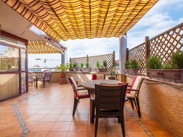 Penthouse with pool for sale in Calle CARLOS IV