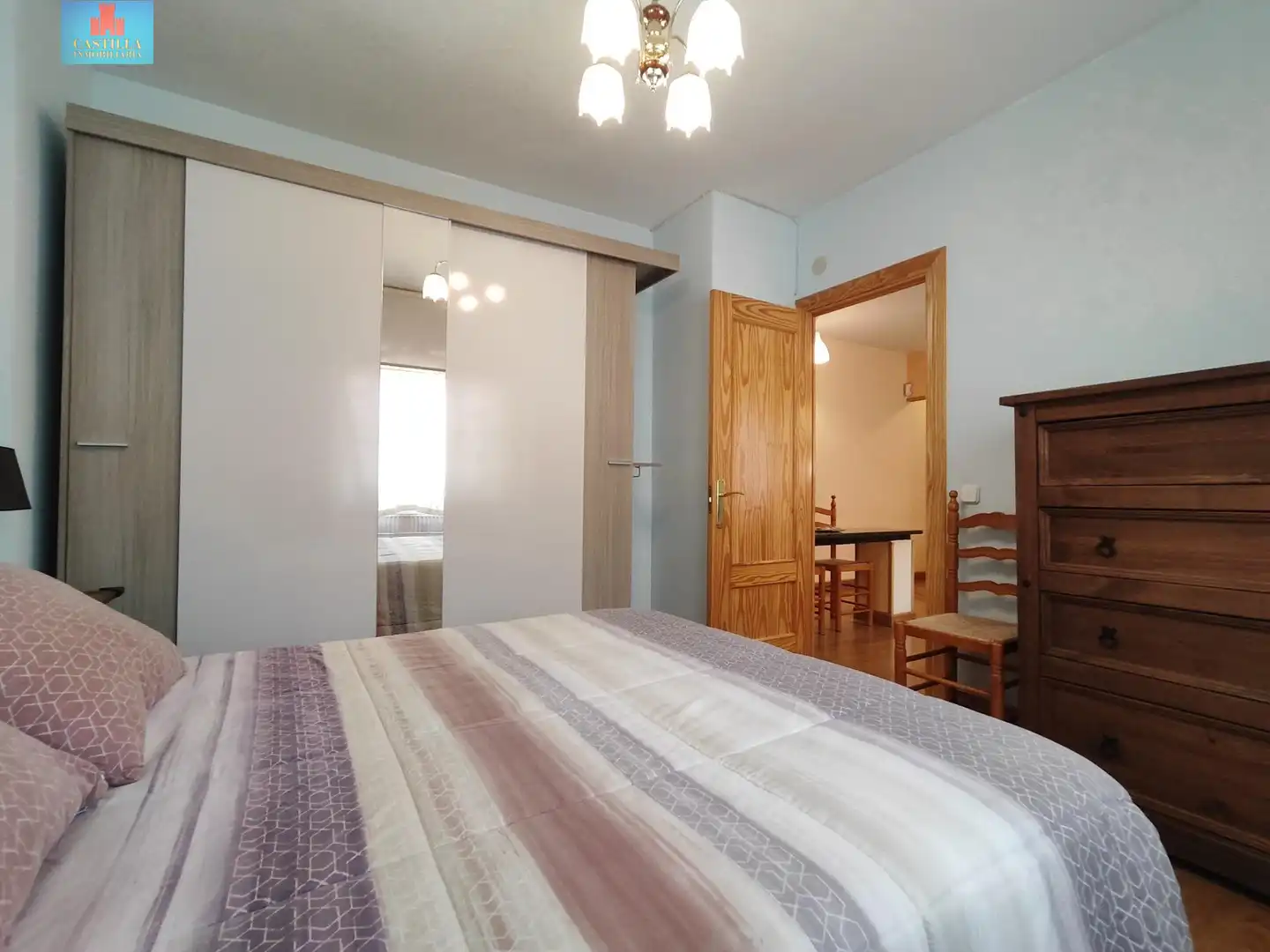Habitación de Piso en venta en Ávila con Calefacción y Amueblado