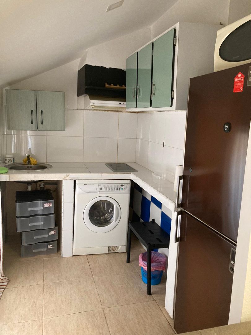 Cuina de Pis en venda en Aranjuez amb Aire condicionat, Moblat i Rentadora