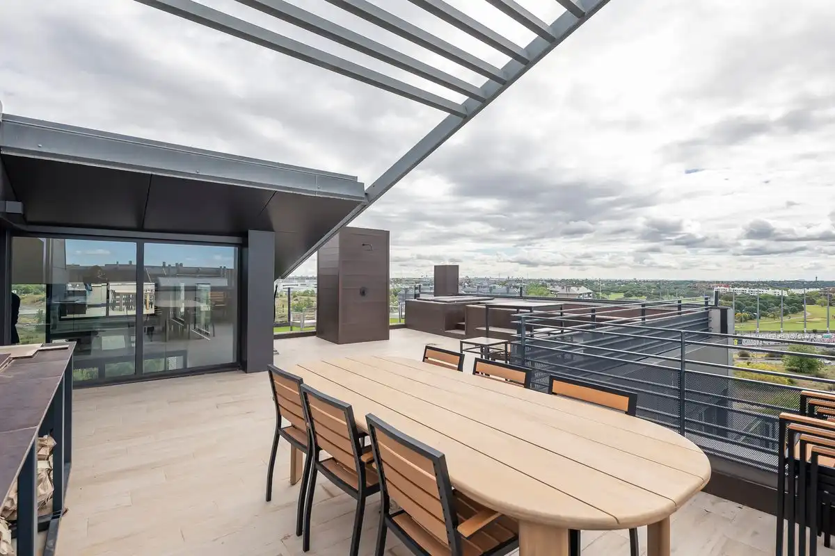 Terrasse von Dachboden zum Verkauf in Majadahonda mit Klimaanlage, Heizung und Privatgarten