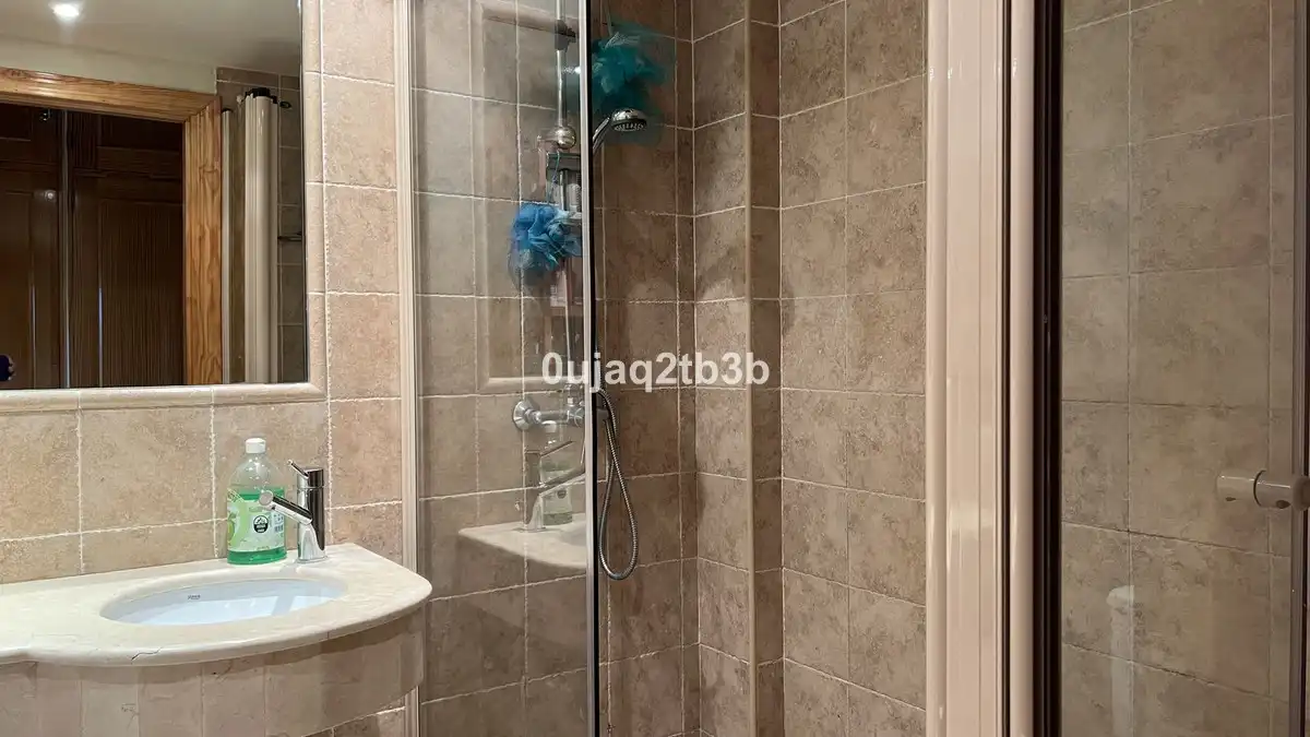 Bany de Apartament en venda en Selwo