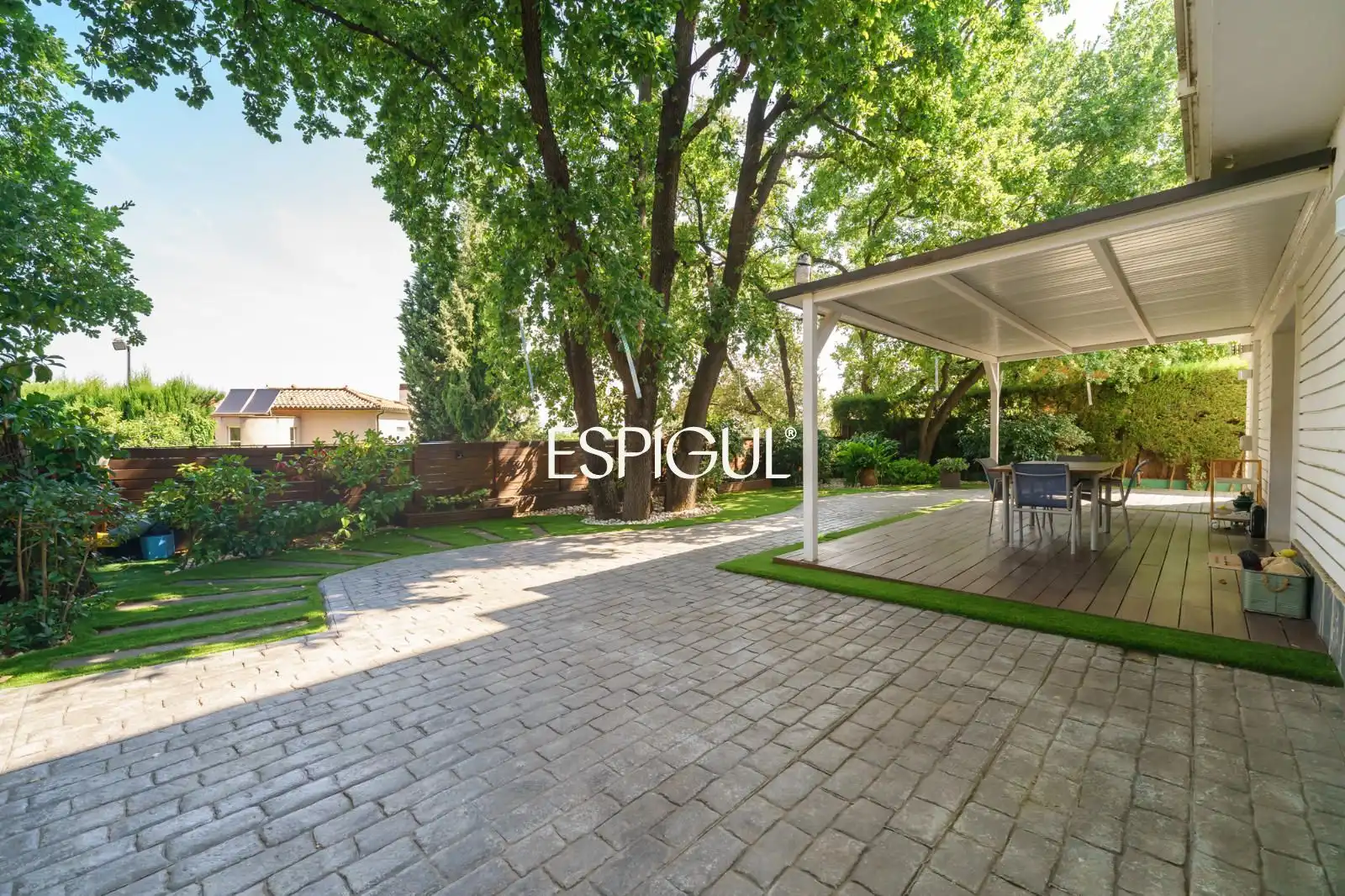 Terrace of Houses for sale in Sant Cugat del Vallès  with Air Conditioner, Heating and Parquet flooring
