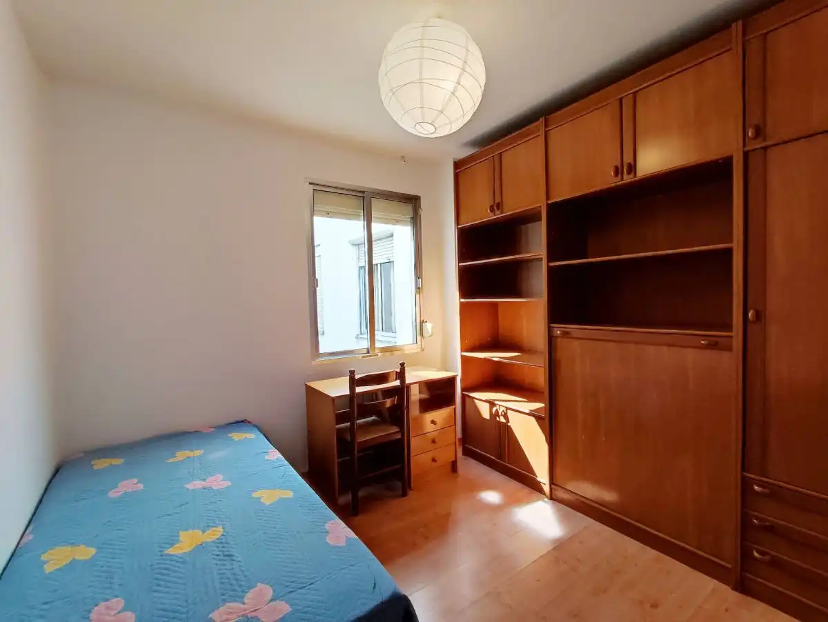 Bedroom of Flat for rent in Salamanca  with Heating and Furnished