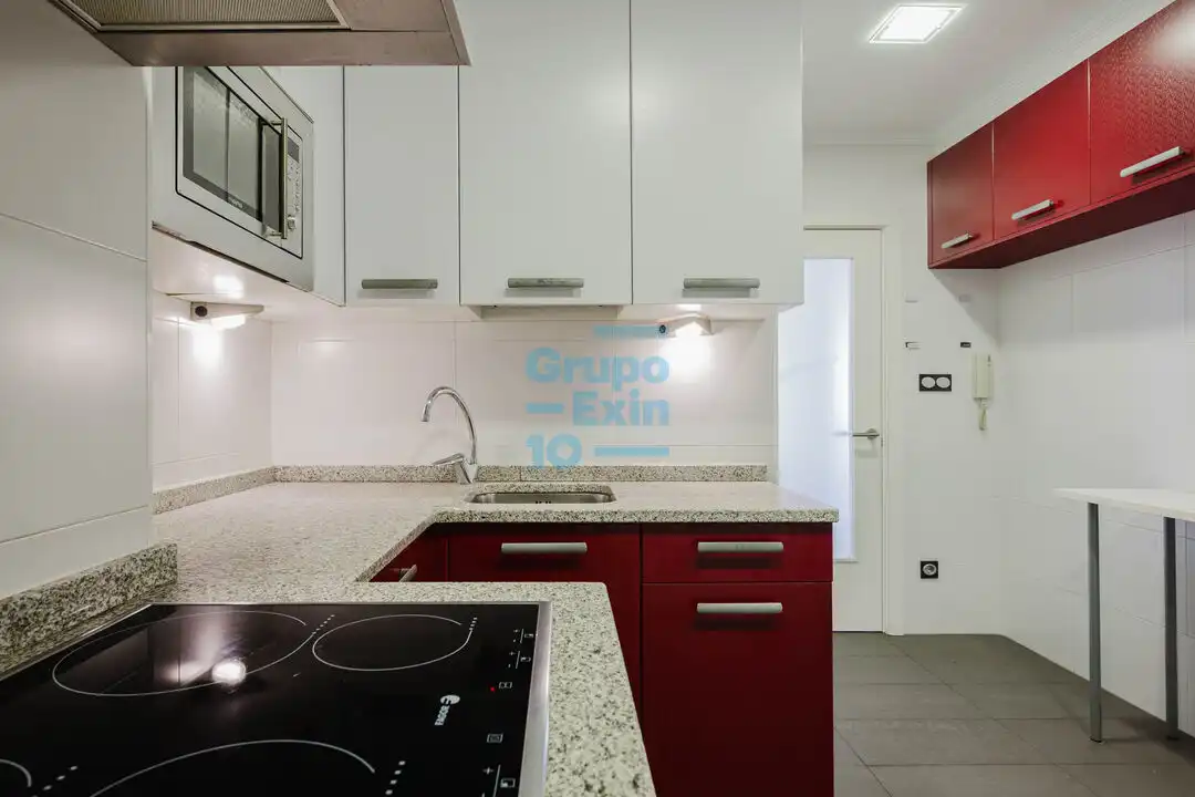 Kitchen of Flat for sale in Donostia - San Sebastián   with Heating and Terrace
