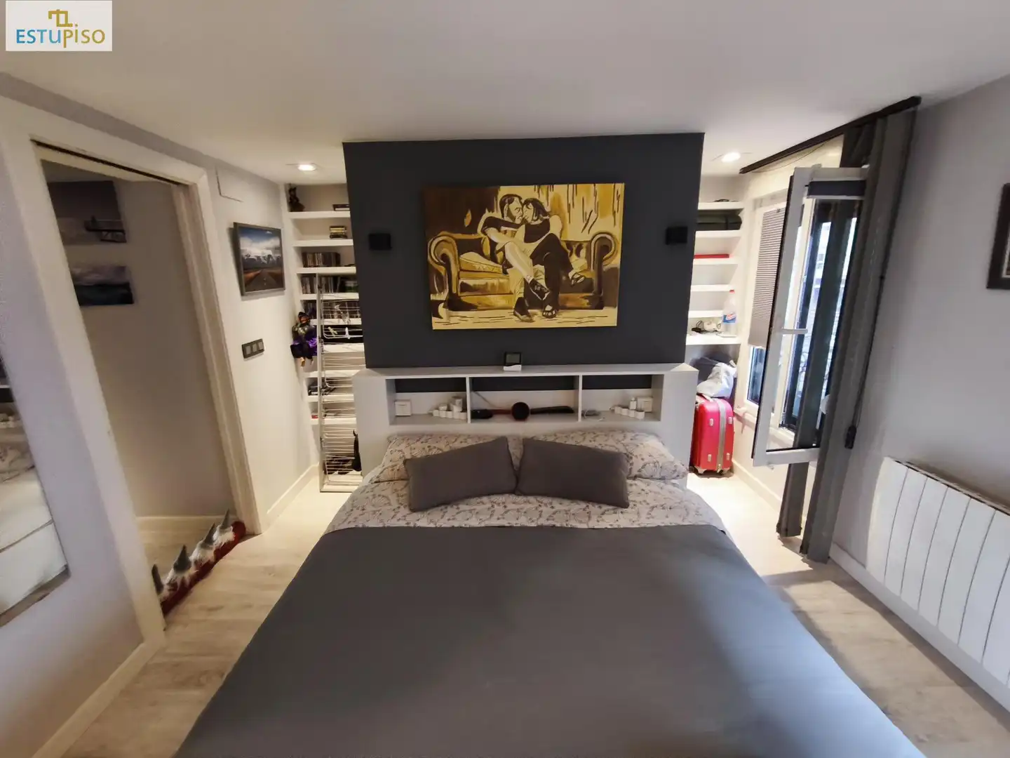 Dormitori de Apartament en venda en Vitoria - Gasteiz amb Calefacció, Parquet i Traster