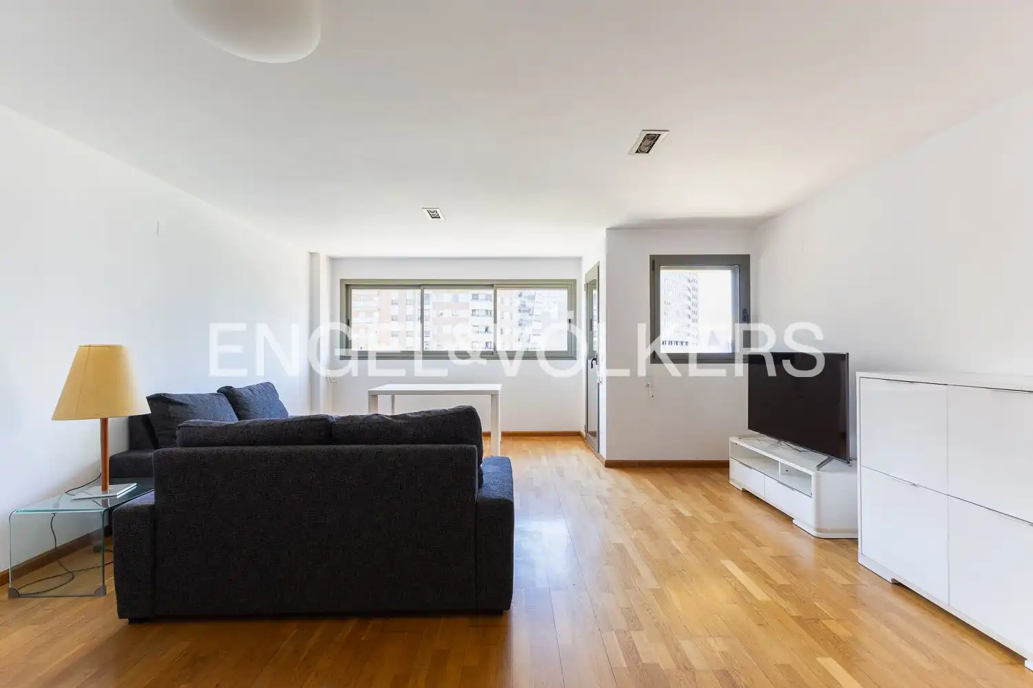 Sala d'estar de Pis de lloguer en Valencia amb Aire condicionat, Calefacció i Parquet