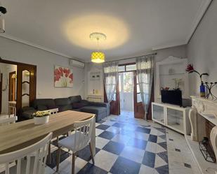 Living room of Flat to rent in Badajoz Capital  with Air Conditioner, Heating and Parquet flooring