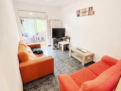 Living room of Flat for sale in Sabadell  with Balcony