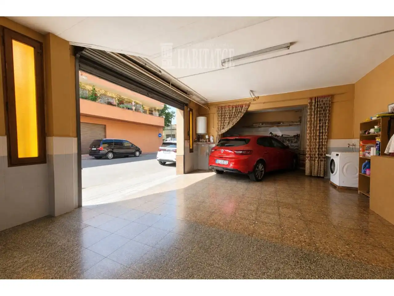 Parking de Casa o chalet en venta en Manlleu con Calefacción y Terraza