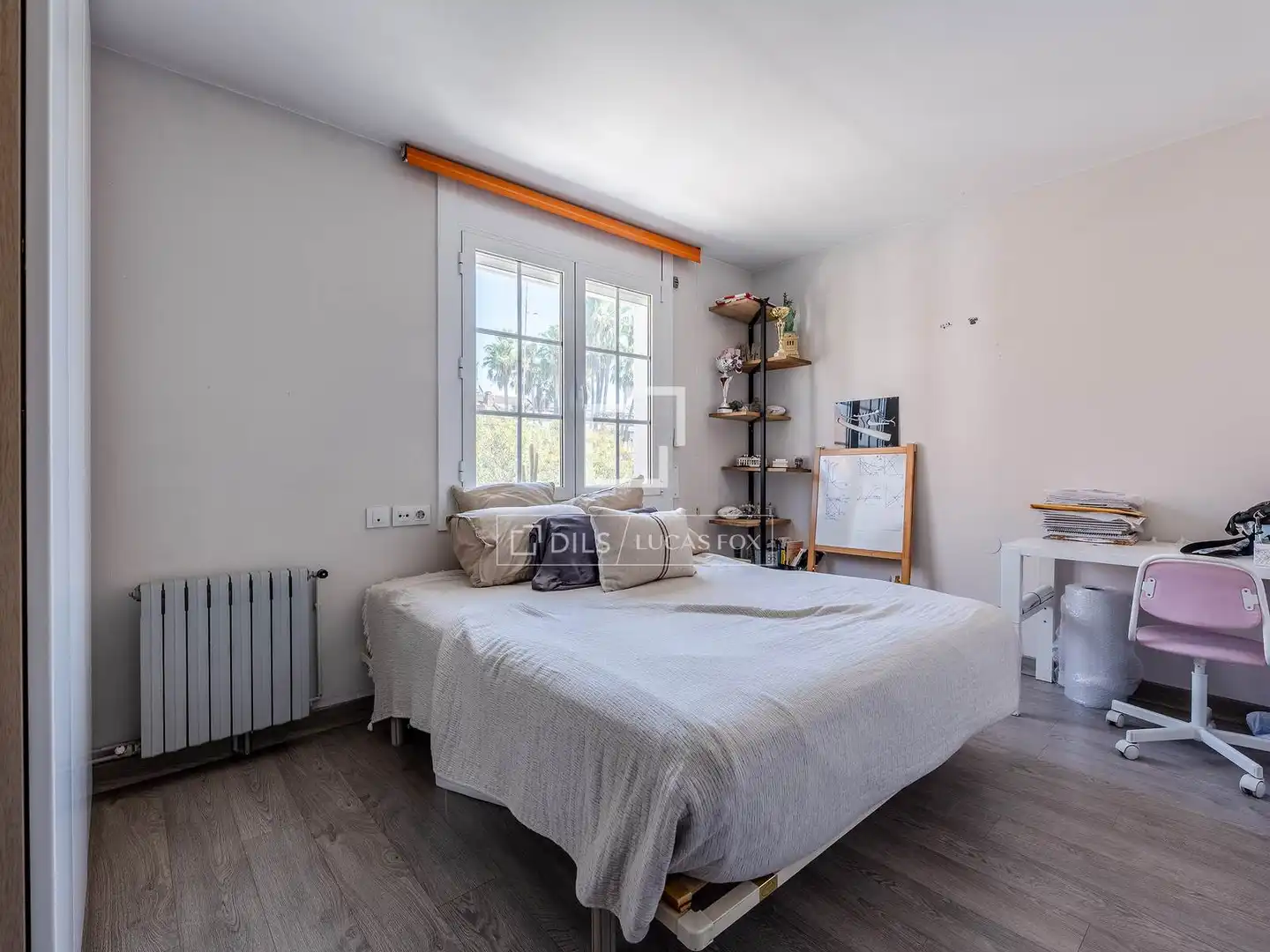 Dormitori de Casa o xalet en venda en Esplugues de Llobregat amb Aire condicionat, Calefacció i Terrassa