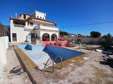 Xalet amb piscina en venda a Hondón de los Frailes