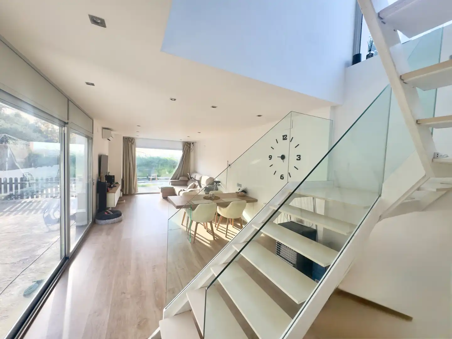 Sala de estar de Casa o chalet en venta en Castellbisbal con Aire acondicionado, Calefacción y Jardín privado