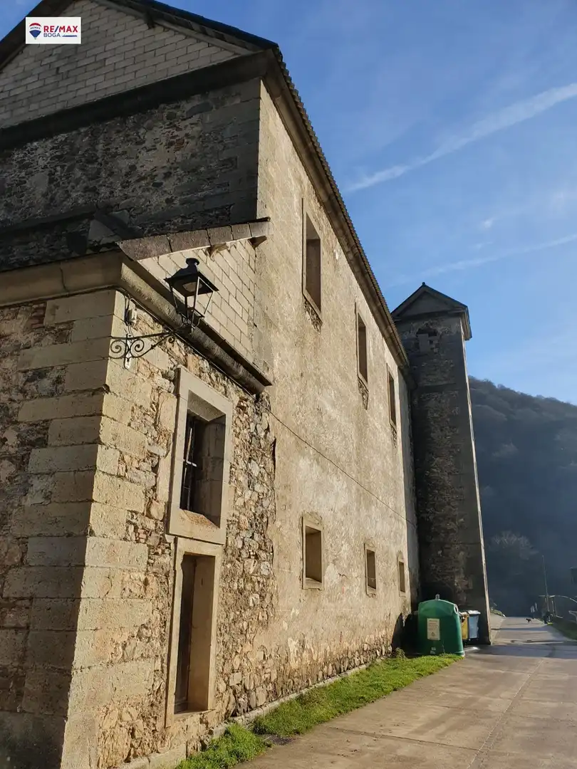 Vista exterior de Edificio en venta en Orbaitzeta