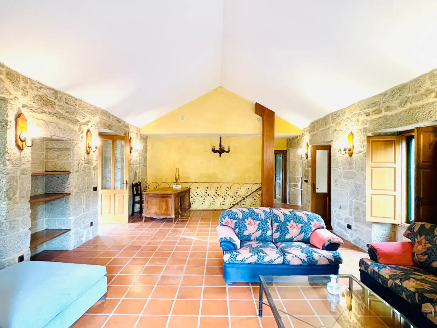 Sala de estar de Finca rústica en venta en Soutomaior con Calefacción, Jardín privado y Terraza