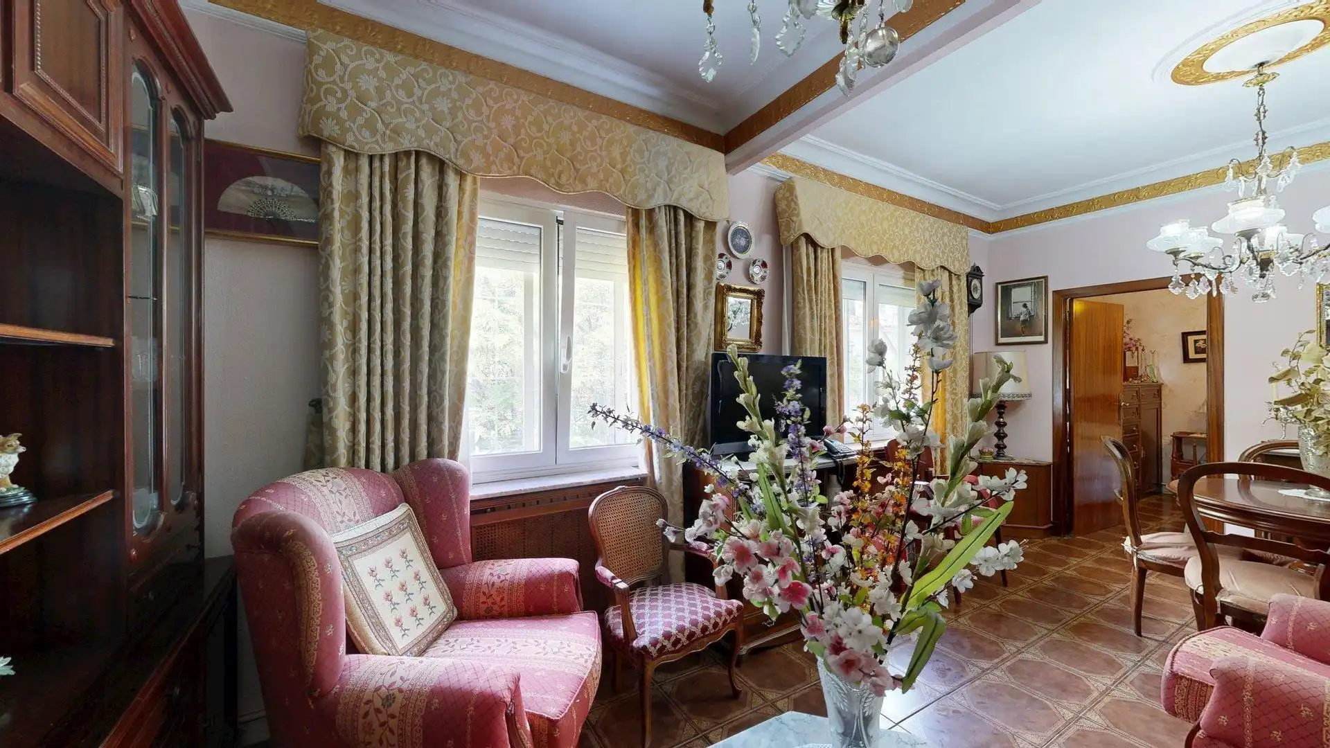 Sala de estar de Piso en venta en Zaragoza con Calefacción y Amueblado