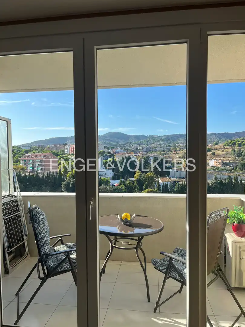 Appartamento con terrazza in vendita a Montgat