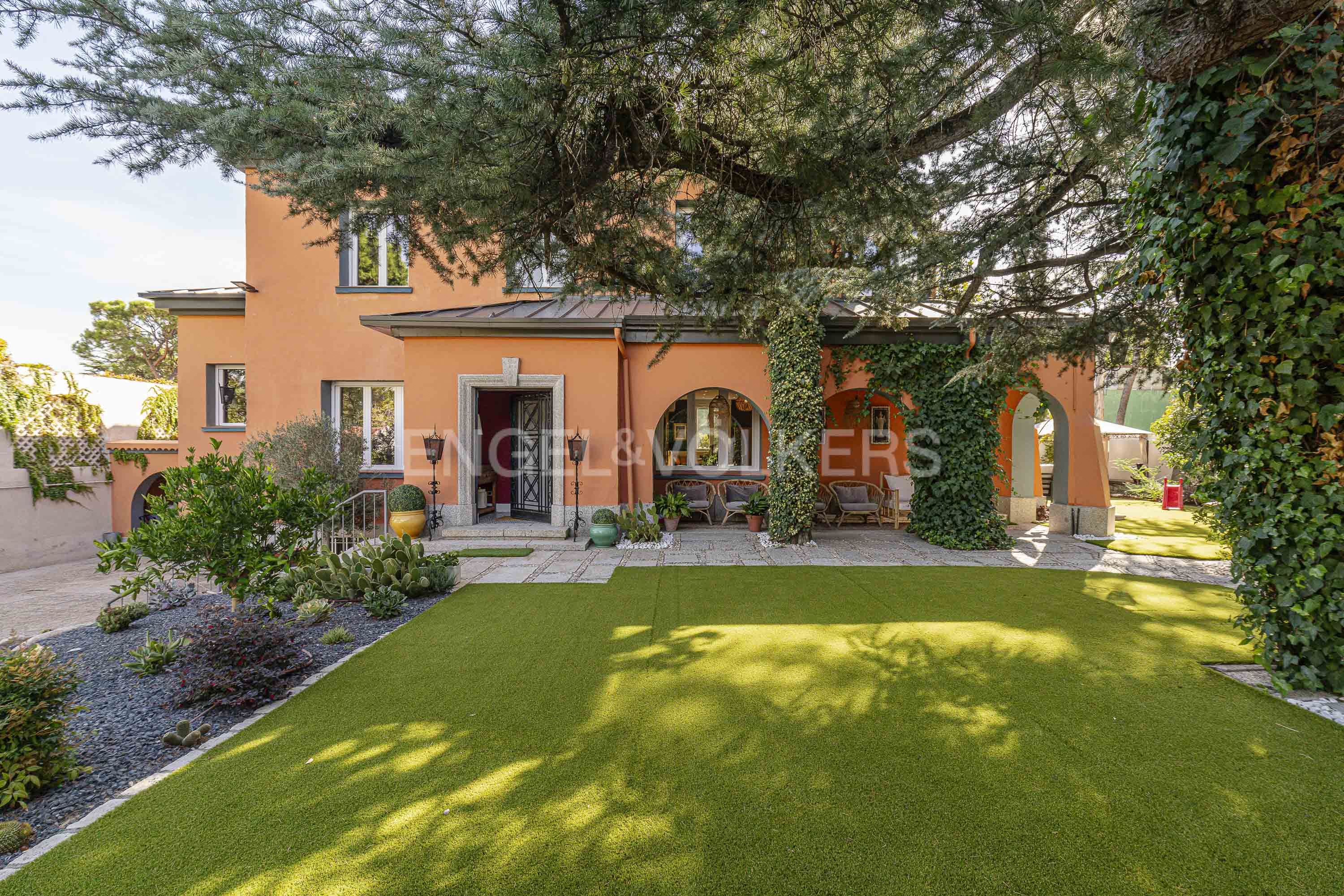 Jardí de Casa o xalet de lloguer en  Madrid Capital amb Aire condicionat, Calefacció i Jardí privat