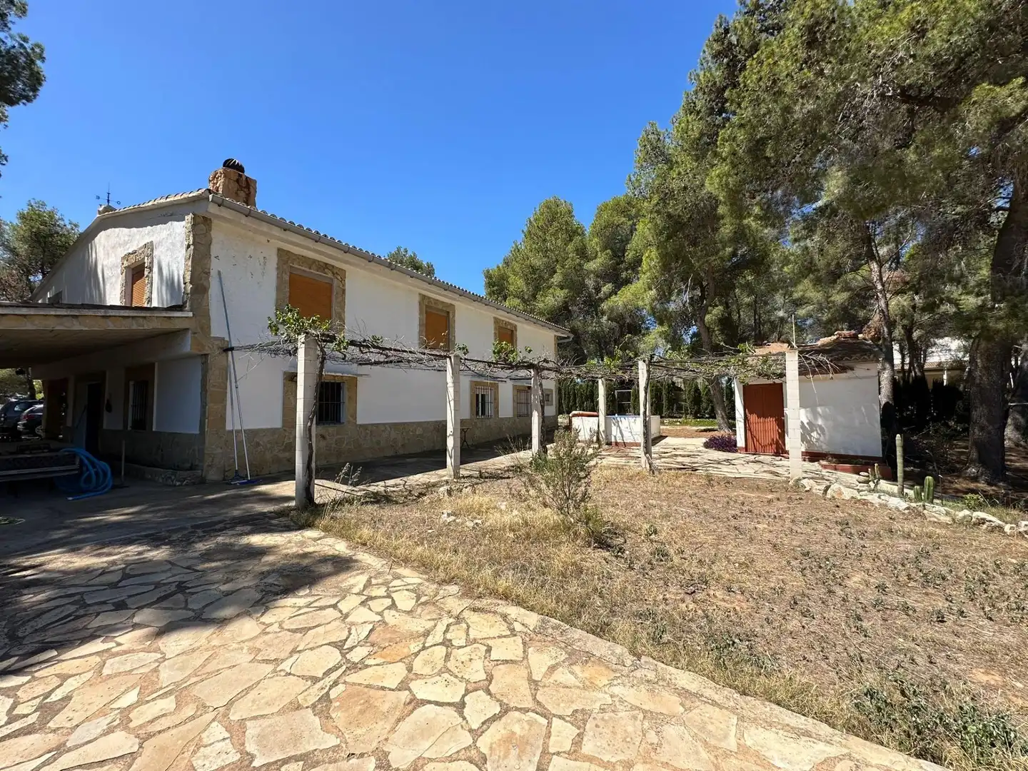 Vista exterior de Casa o xalet en venda en Carlet amb Calefacció, Jardí privat i Terrassa