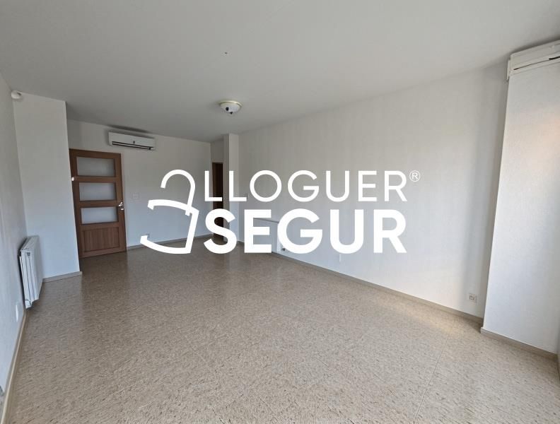 Flat to rent in De la Saboneria, Creu de Barberà