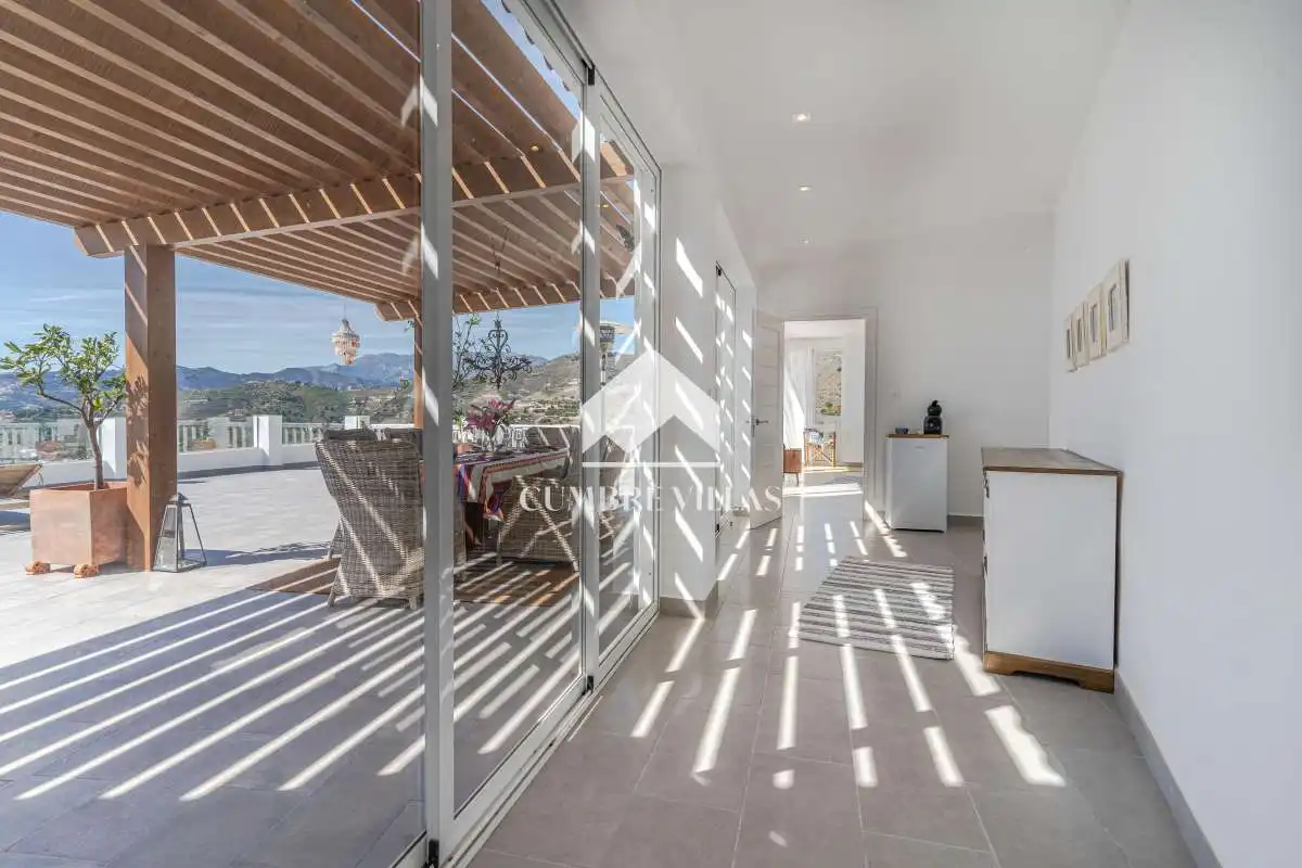 Terrassa de Casa o xalet en venda en Almuñécar amb Terrassa, Traster i Internet