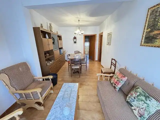 Sala de estar de Casa o chalet en venta en Villamanrique con Terraza, Trastero y Amueblado