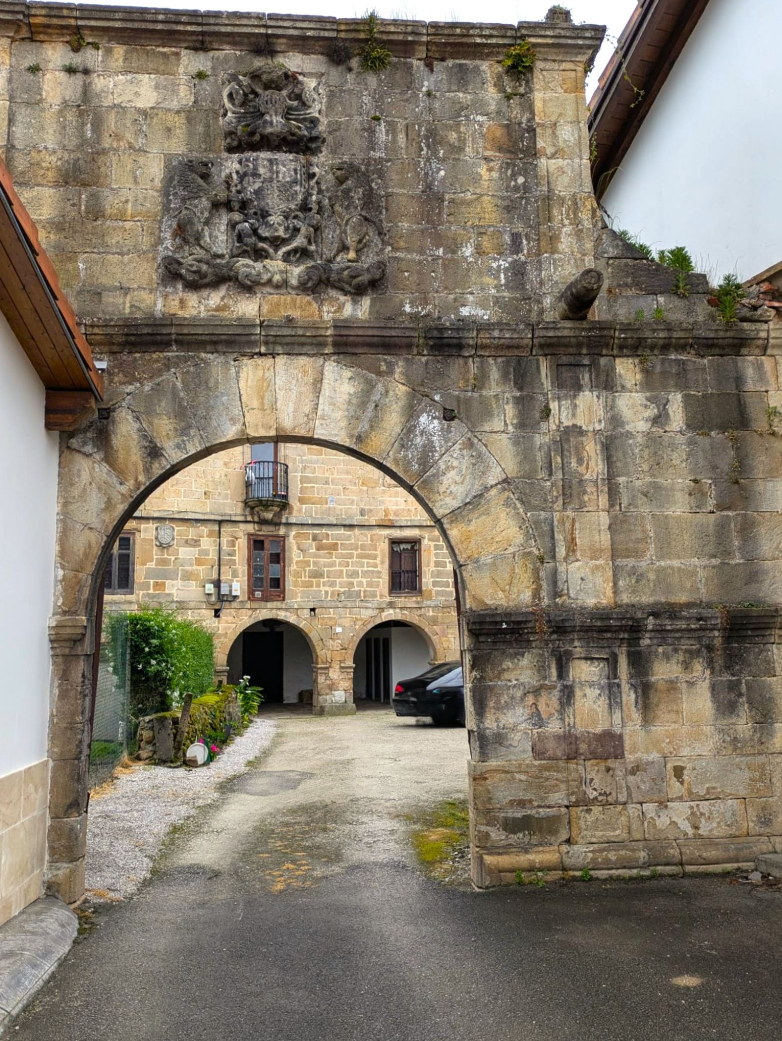 Vista exterior de Pis en venda en San Felices de Buelna