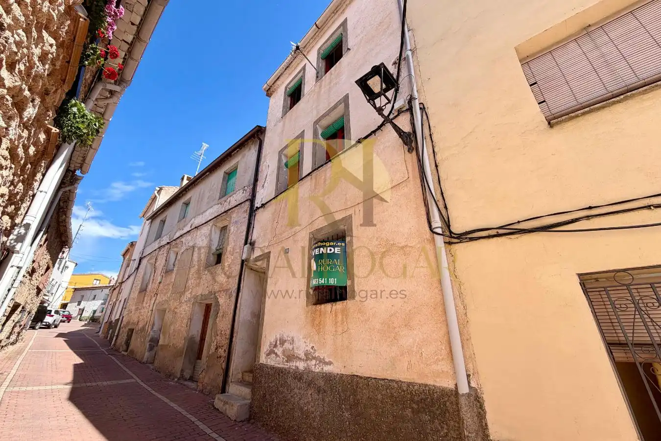 House for sale in Calle Real