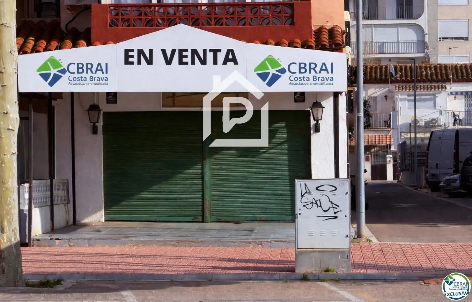 Locale commerciale in vendita a MUGA