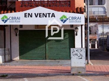 Locale commerciale in vendita a MUGA