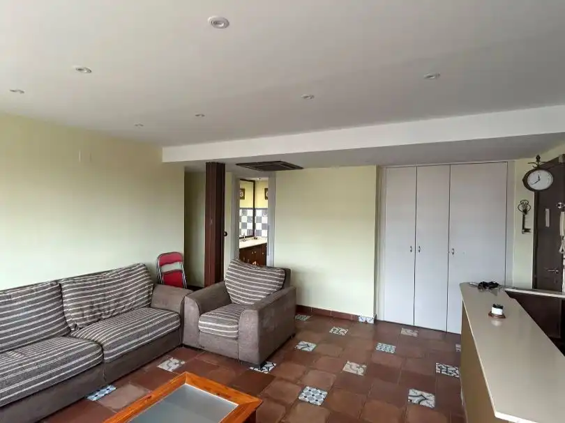 Wohnung zur Miete in Valencia mit Klimaanlage, Heizung und Parkett