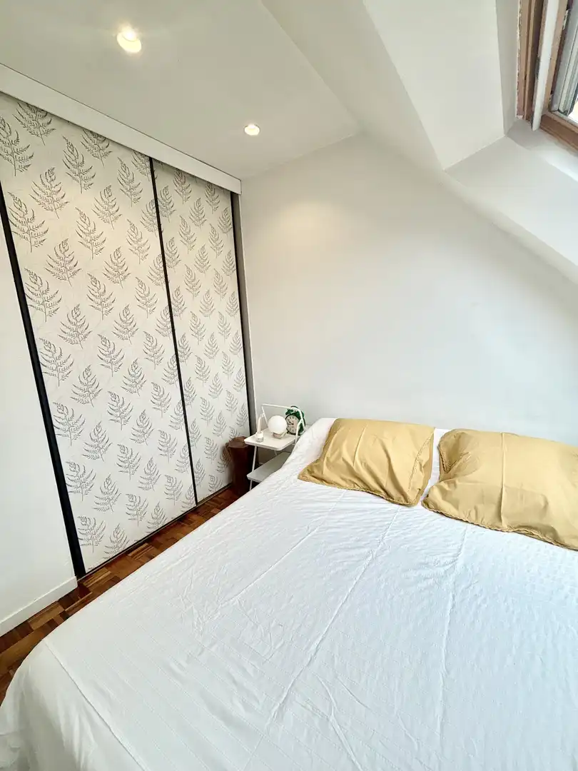 Habitación de Ático en venta en Oviedo  con Calefacción y Parquet