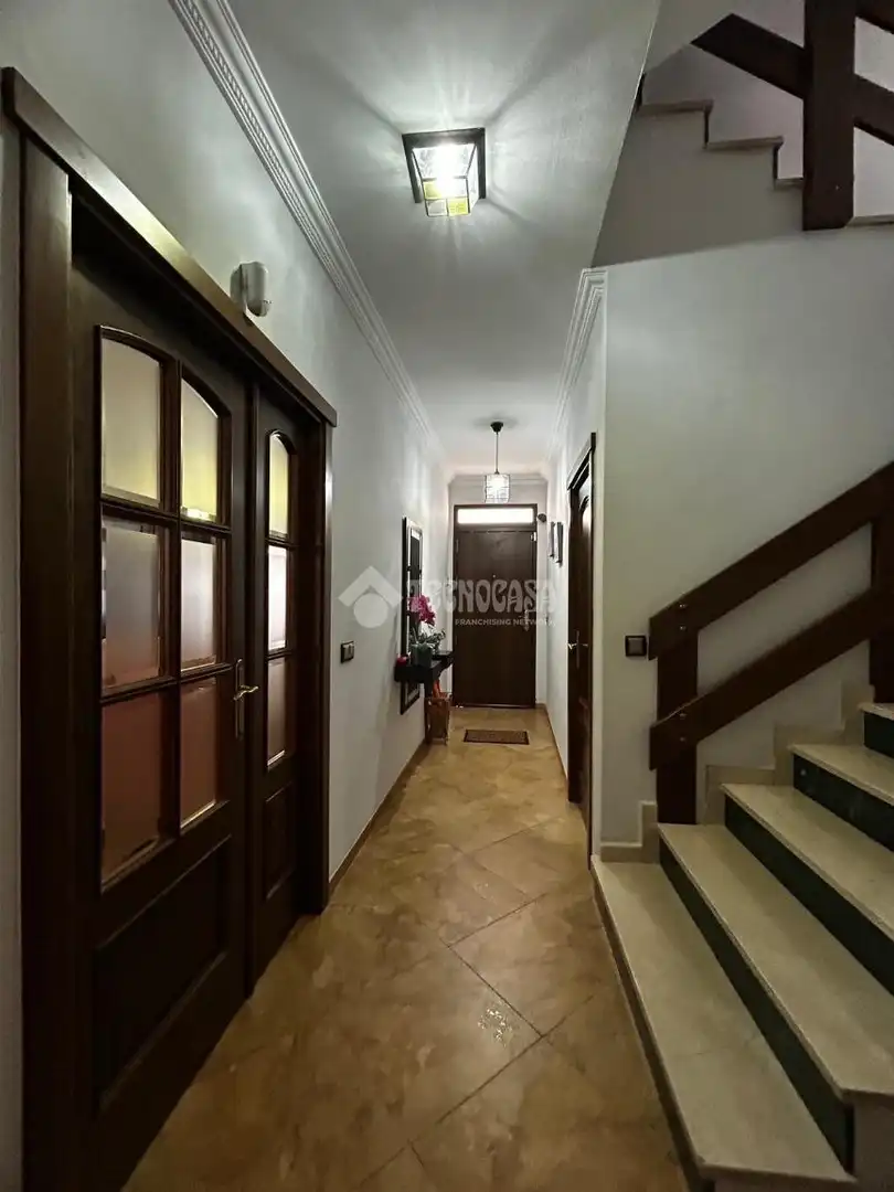 Casa adosada en venta en Alcalá del Río con Aire acondicionado