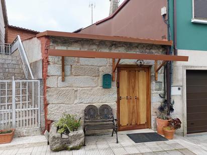 Vista exterior de Casa o xalet en venda en Vilaboa amb Calefacció, Jardí privat i Terrassa