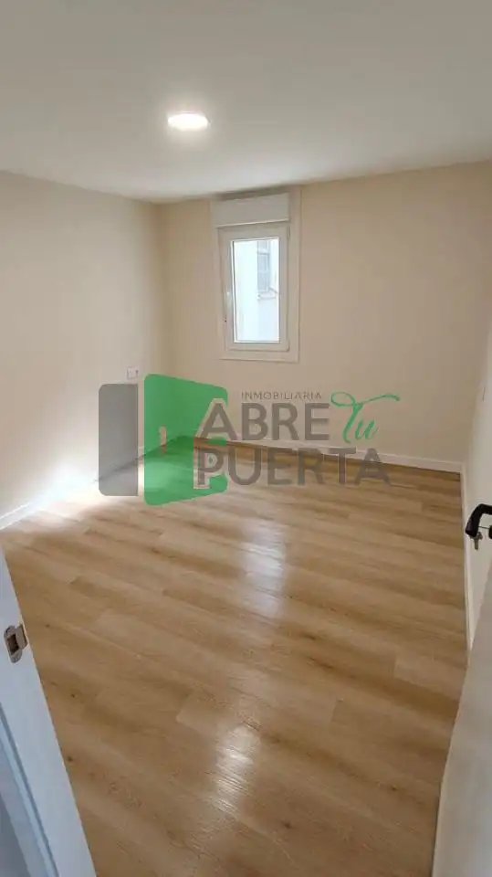 Exterior view of Flat for rent in Ourense Capital   with Heating, Parquet flooring and Terrace
