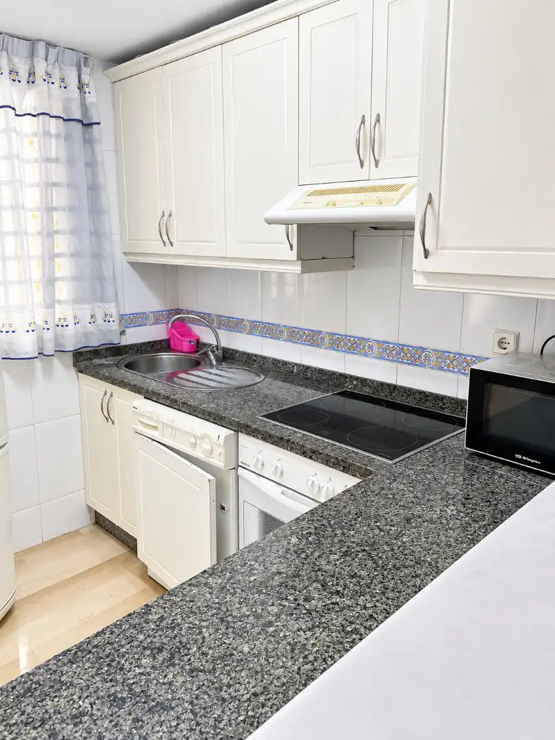 Cuina de Pis en venda en Fuengirola amb Terrassa