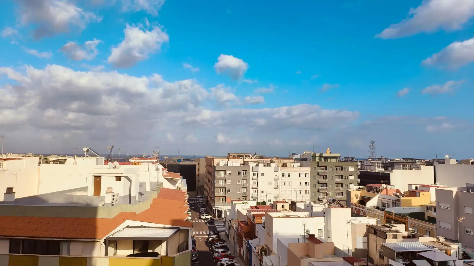 Flat for rent in Calle LEONCIO RODRIGUEZ, La Salle - Cuatro Torres