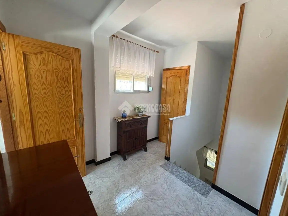 Casa o xalet en venda en Fuensanta de Martos amb Aire condicionat, Calefacció i Balcó