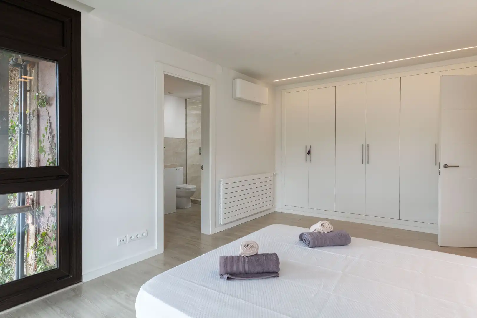Bedroom of Houses for sale in Begur  with Air Conditioner, Heating and Private garden