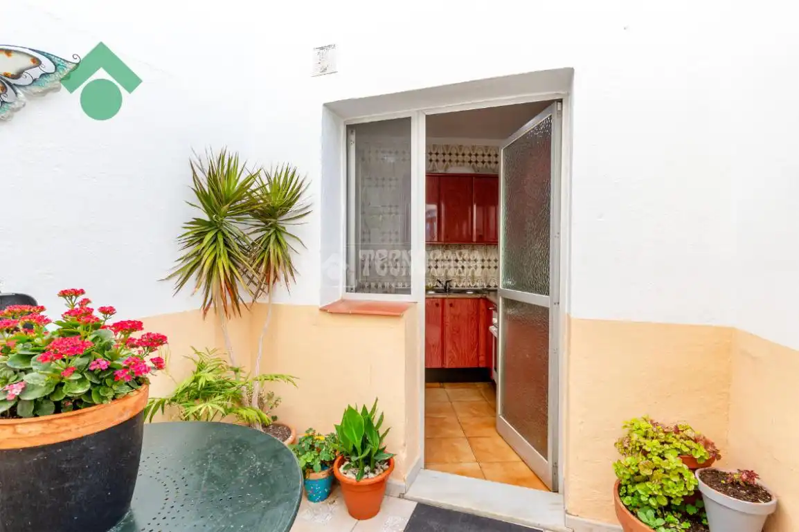 Vista exterior de Casa adosada en venta en Nerja