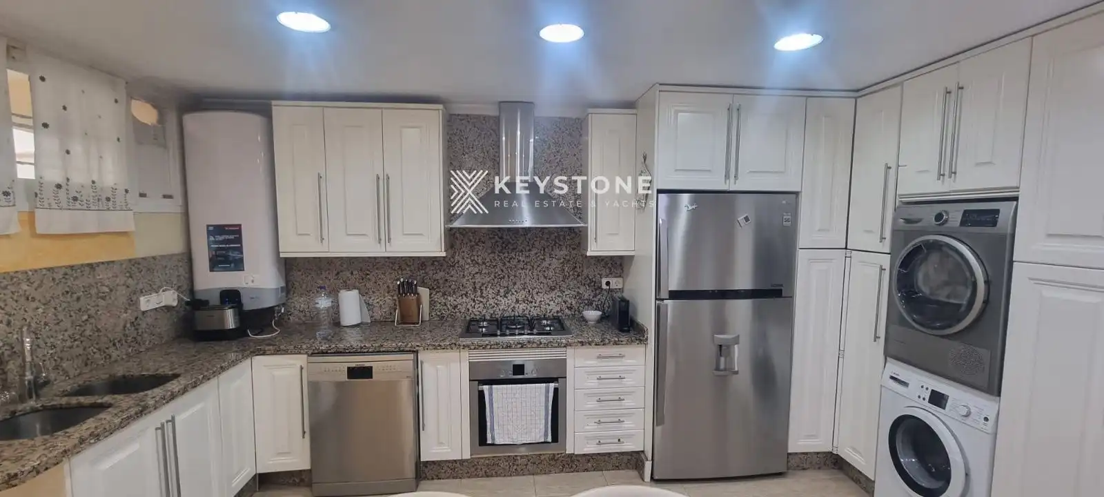Flat for rent in N/A, Población de Arroyo