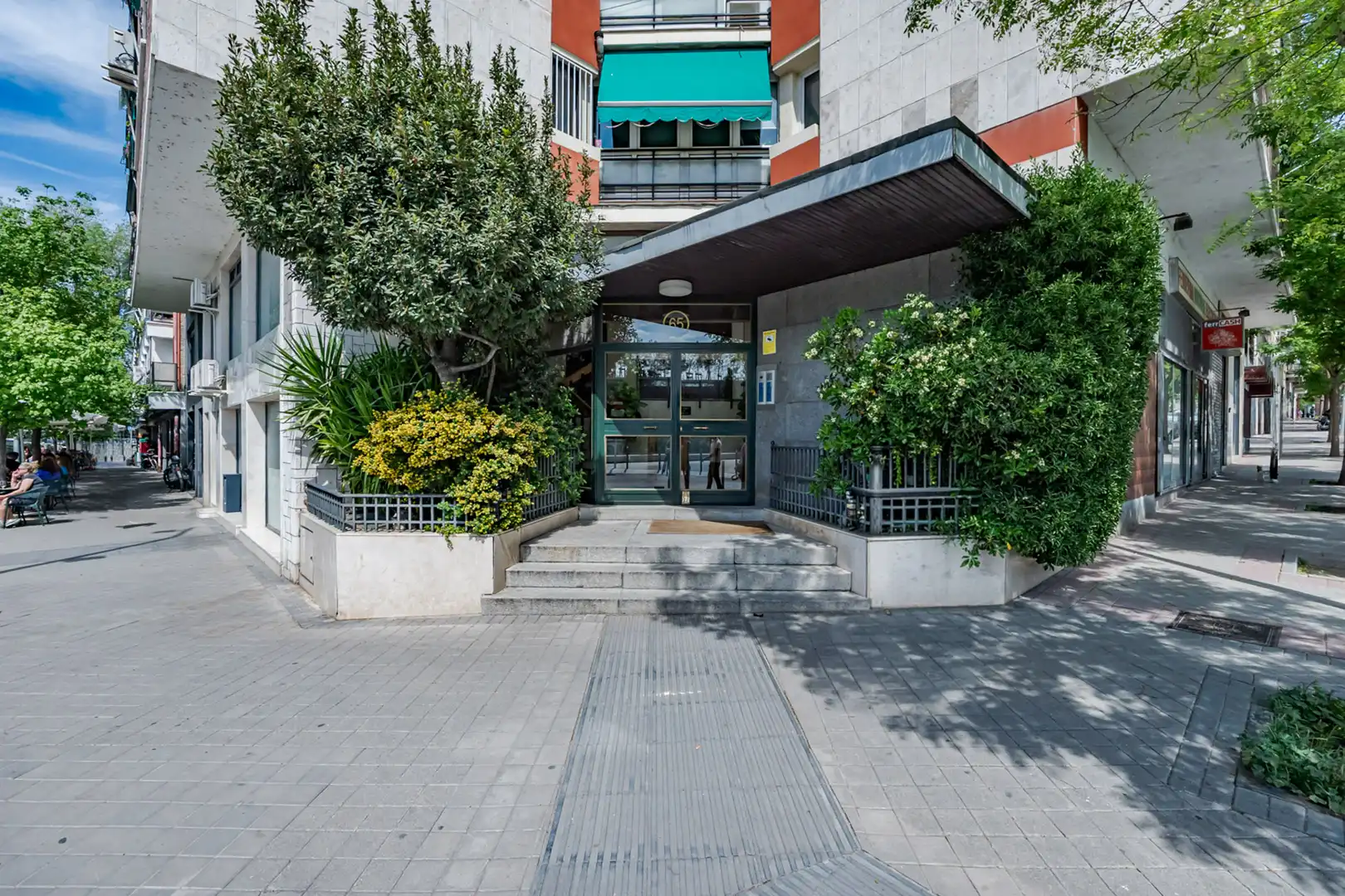 Außenansicht von Wohnung zum Verkauf in Madrid mit Heizung, Terrasse und Möbliert