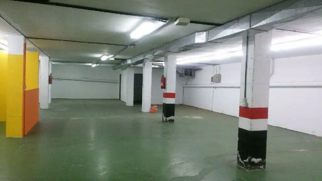 Locale commerciale in vendita a Avenida de Burgos, imagen 33