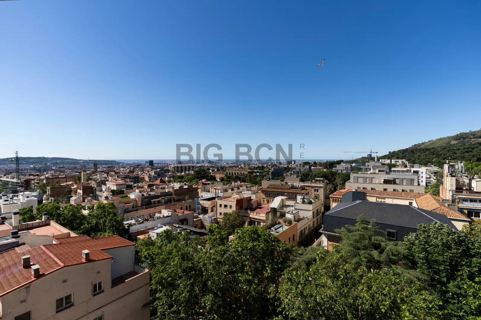 Vista exterior de Pis en venda en Barcelona amb Aire condicionat, Calefacció i Terrassa