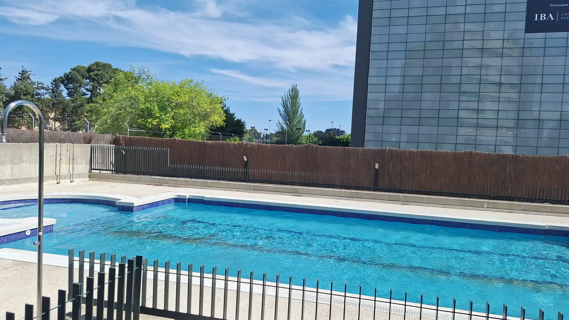 Swimming pool of Flat for rent in Madrid  with Air Conditioner, Private garden and Swimming Pool