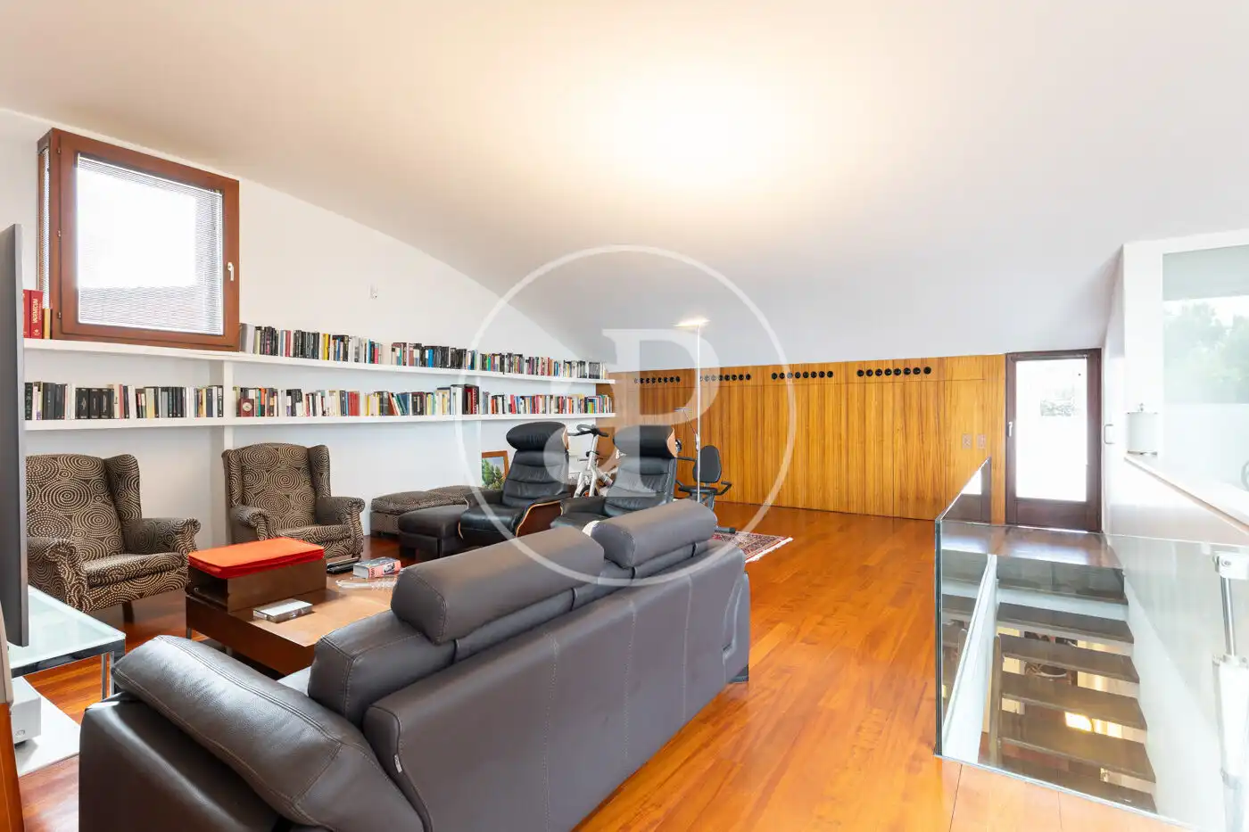 Living room of Houses for sale in Sant Cugat del Vallès  with Air Conditioner, Heating and Private garden
