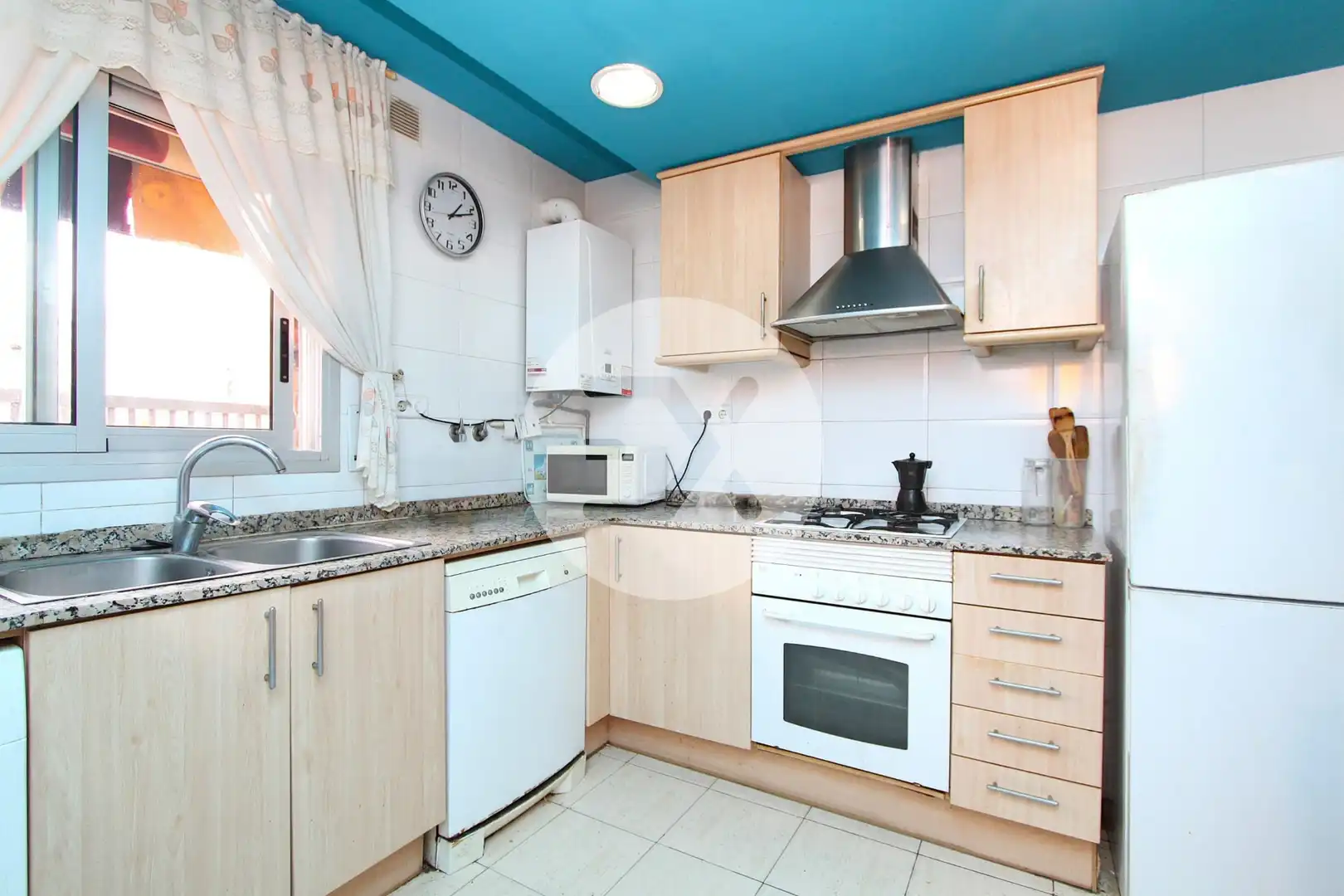 Kitchen of Flat for sale in Castelldefels  with Air Conditioner, Heating and Oven