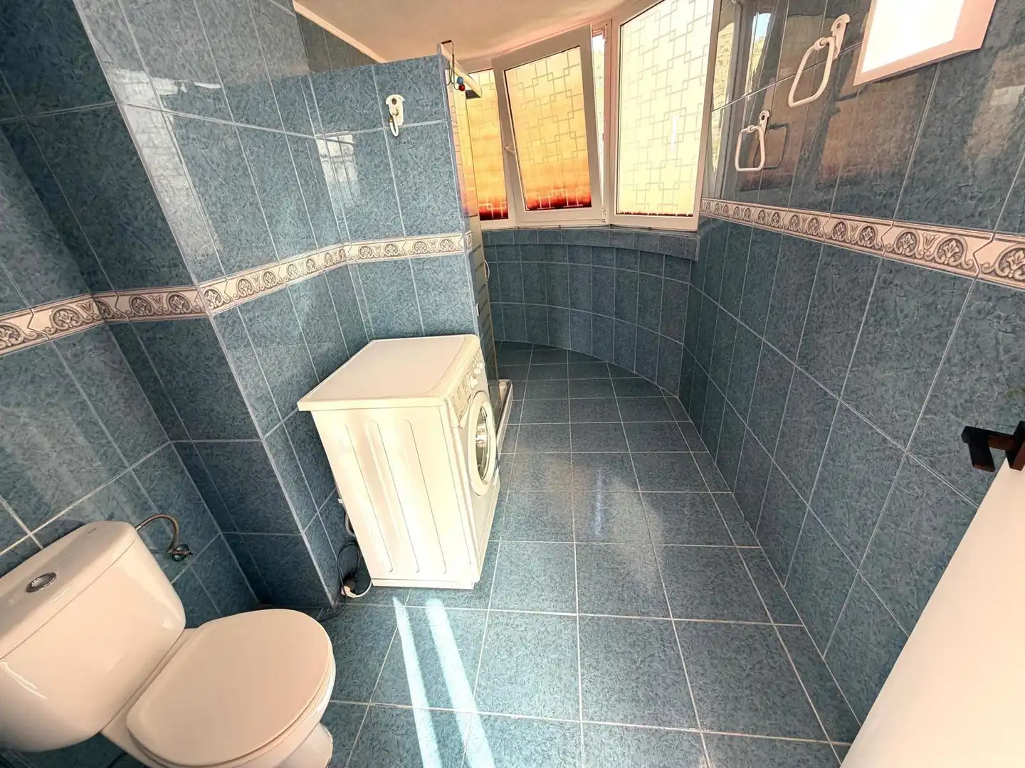 Baño de Ático en venta en Benidorm con Aire acondicionado, Jardín privado y Terraza